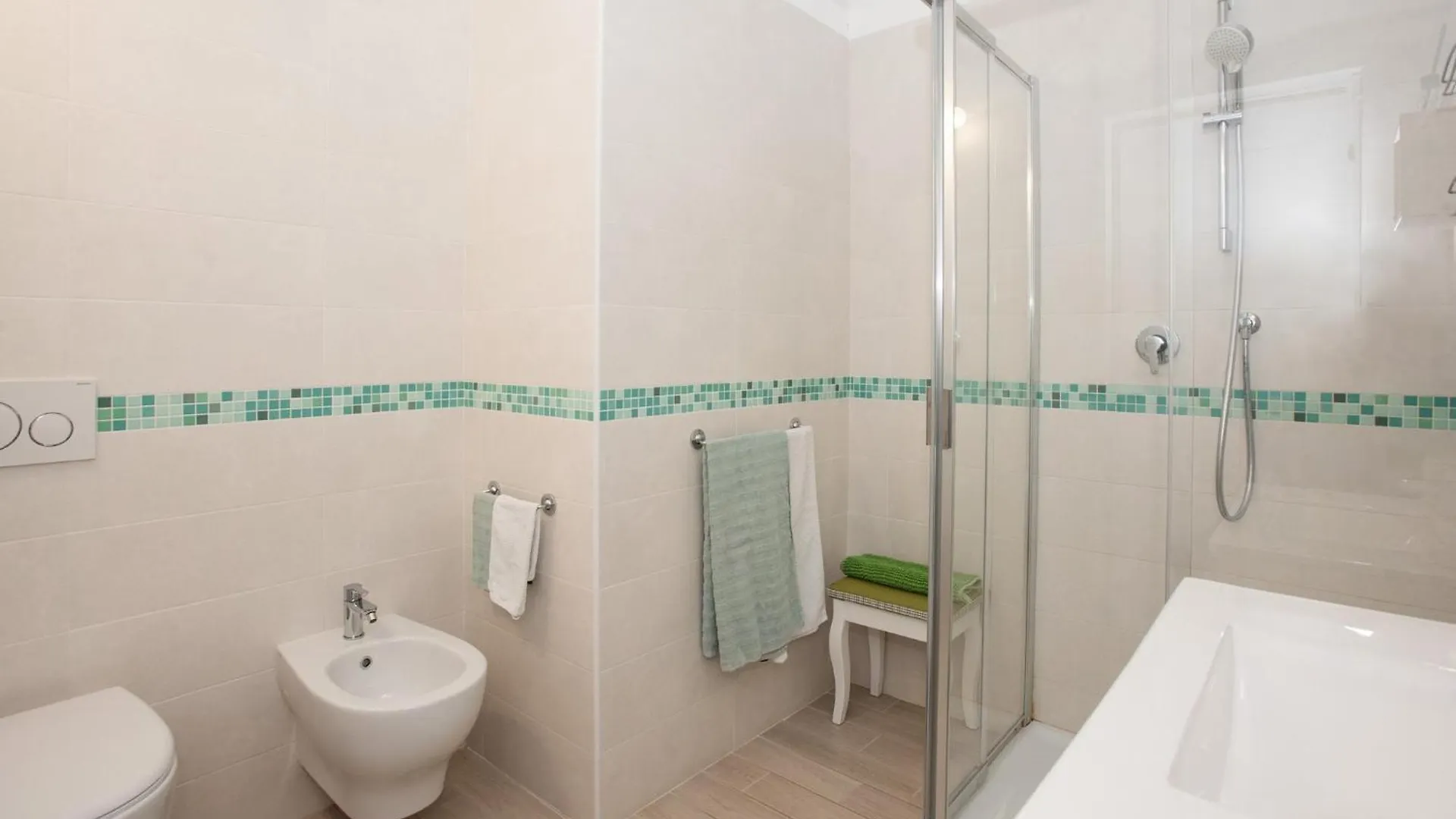 Affittacamere Le Rondini Domus De Maria Guest house