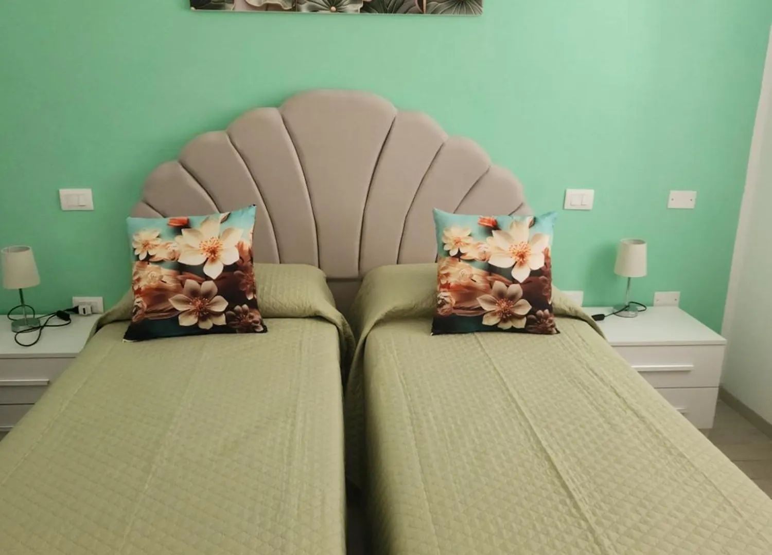 Affittacamere Le Rondini Domus De Maria Guest house
